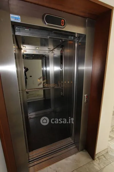 Entrée - Modern Flat with West Exposure in Rende