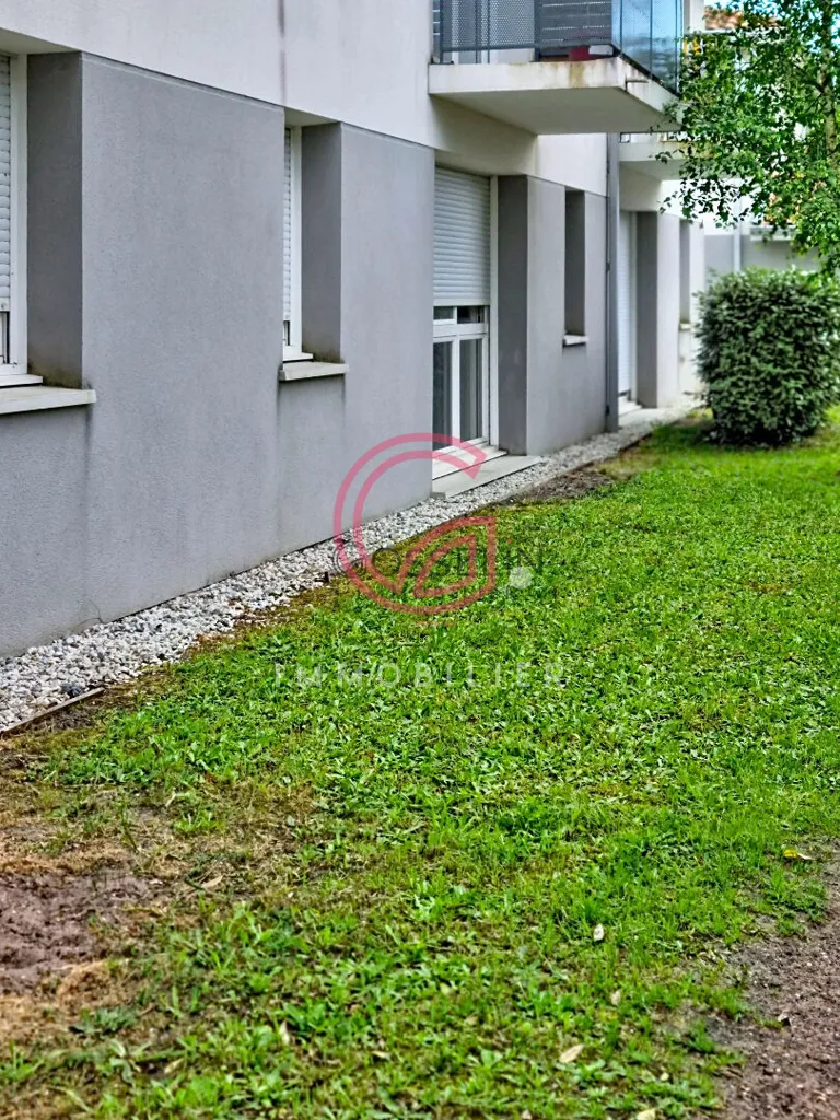 Garden - 2-Bedroom Flat with Parking in La Teste de Buch