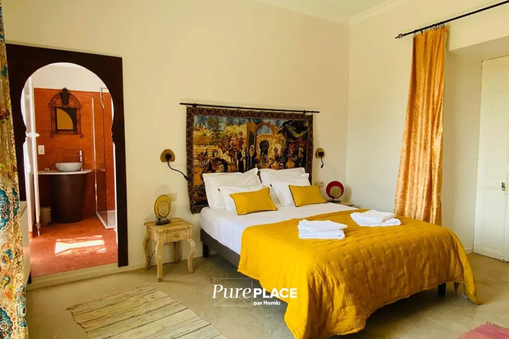 Chambres - Maison d'Hôtes de Caractère avec Piscine à Félines-Termenès