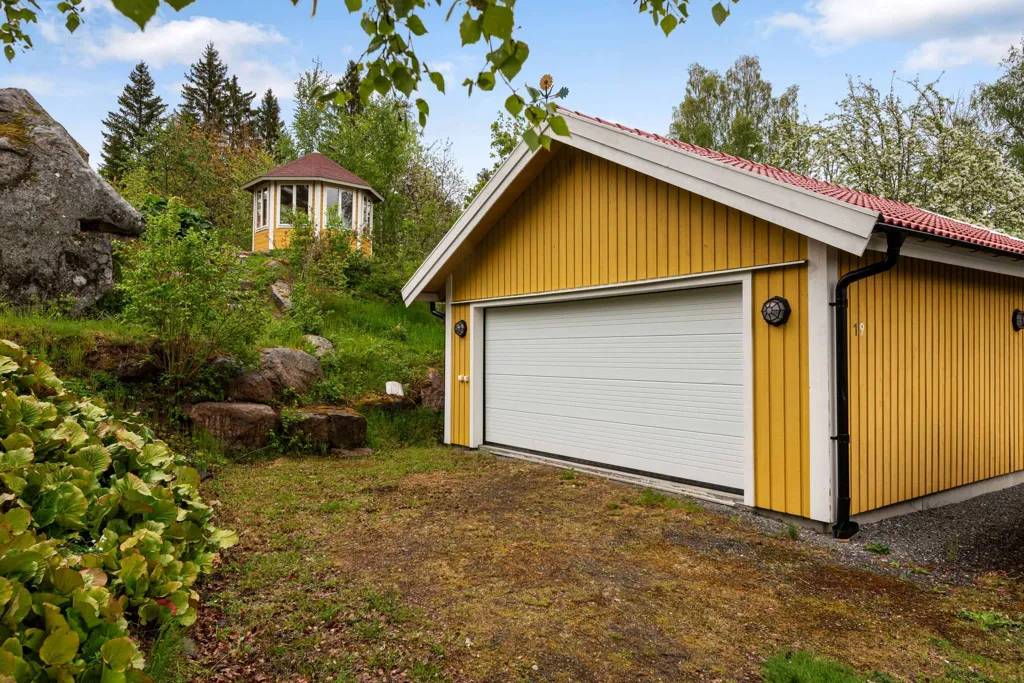 Välivaade - Architectural Villa with Garden in Edsbro
