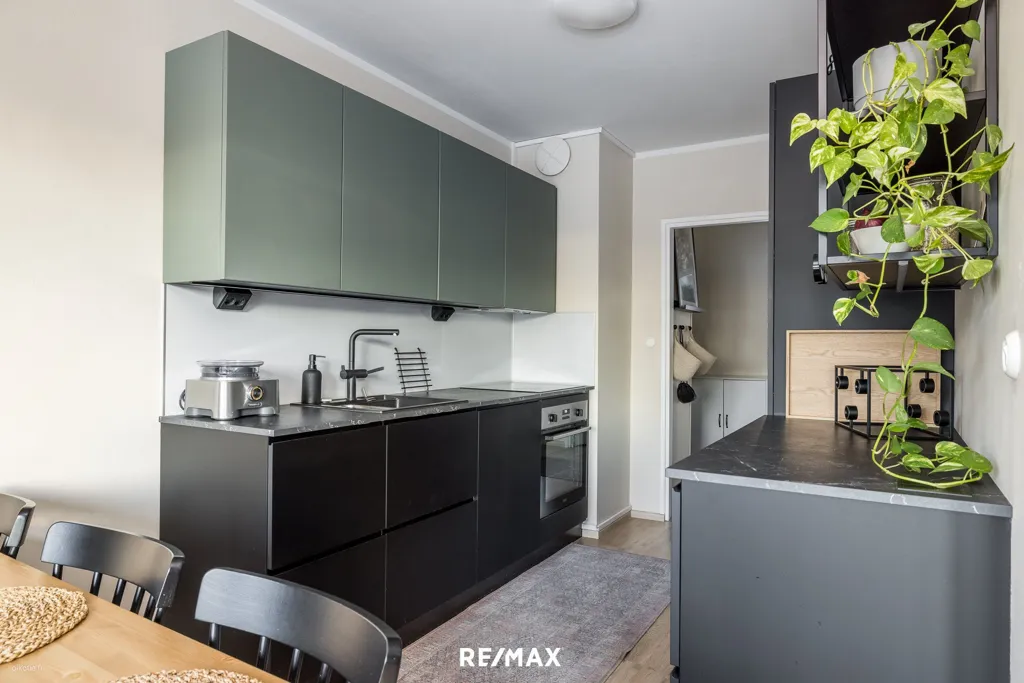 Cuisine - Modernised Flat with South-Facing Balcony in Etelä-Haaga