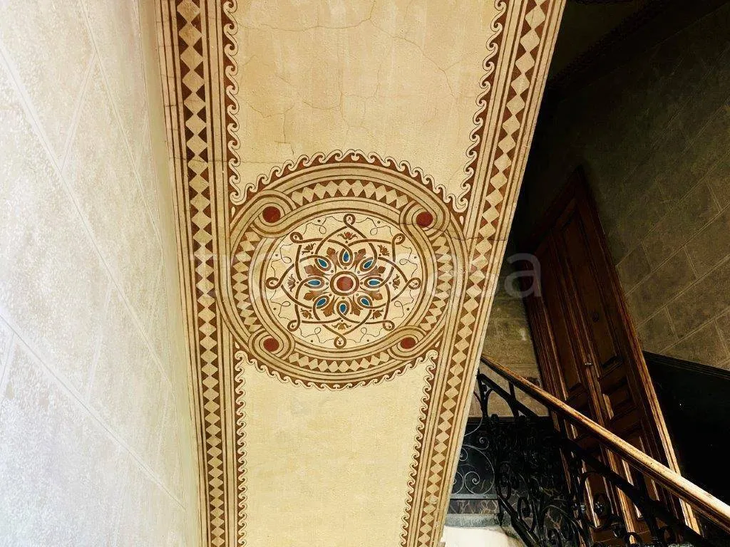 Rooms - Period Apartment with Balconies in Turin