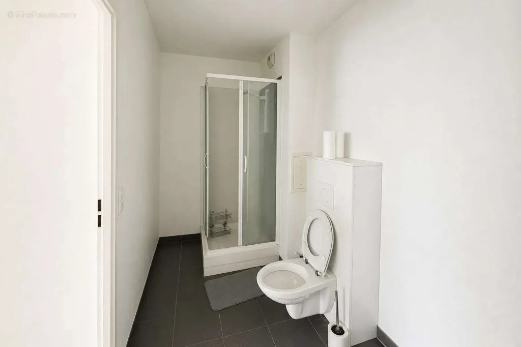 2-room apartment in Nanterre