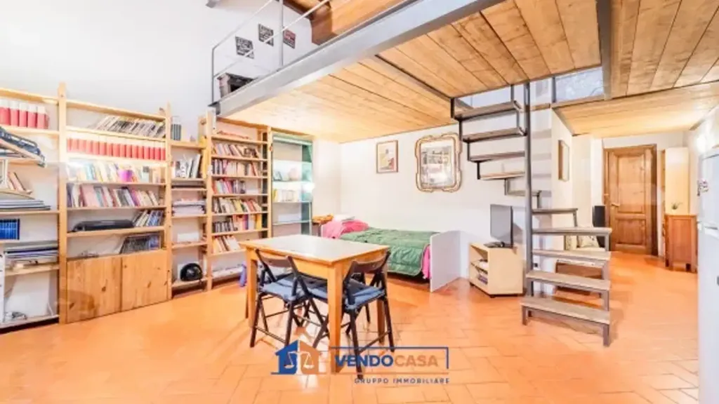 Séjour - Penthouse with Private Courtyard in Central Florence