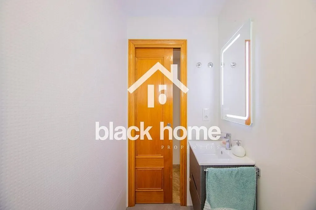 Salles de bain - Apartment with Terrace in Patraix, Valencia
