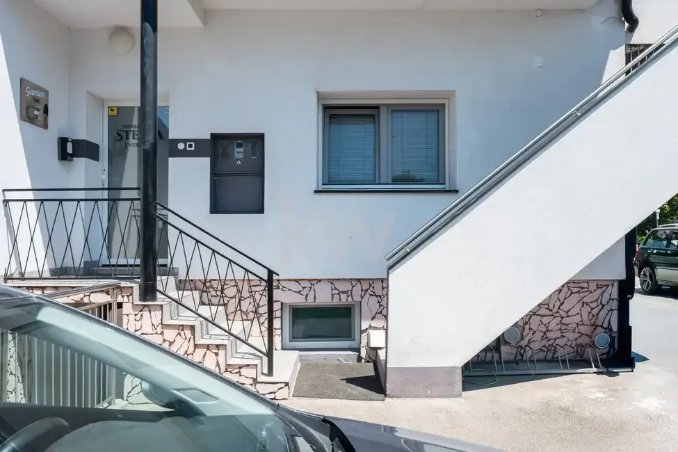 Esterno - Renovated Multi-Unit Building in Ljubljana