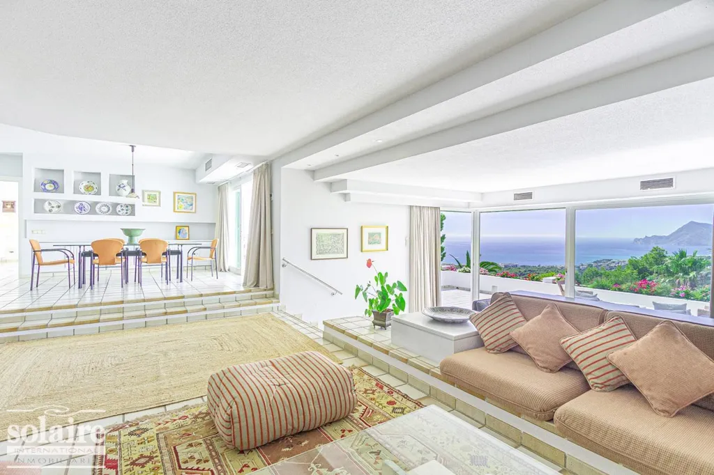 Living Room - Renovated Villa with Sea View in Altea
