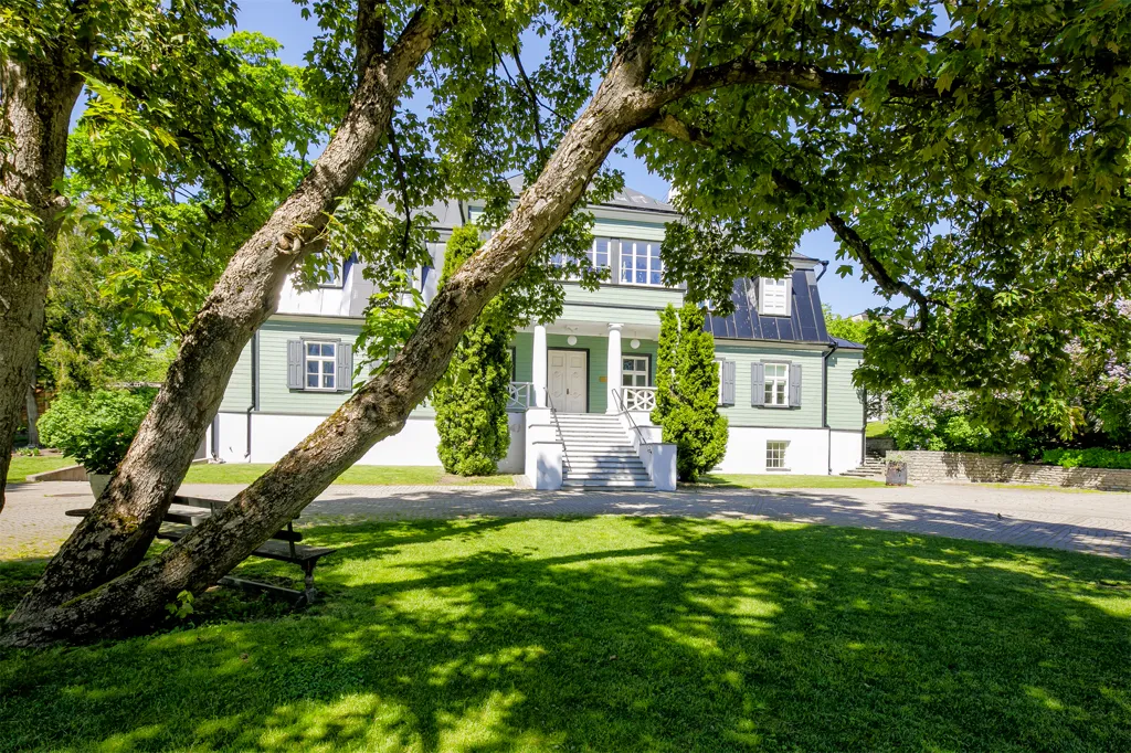 Exterior - Historic Villa with Garden in Tallinn