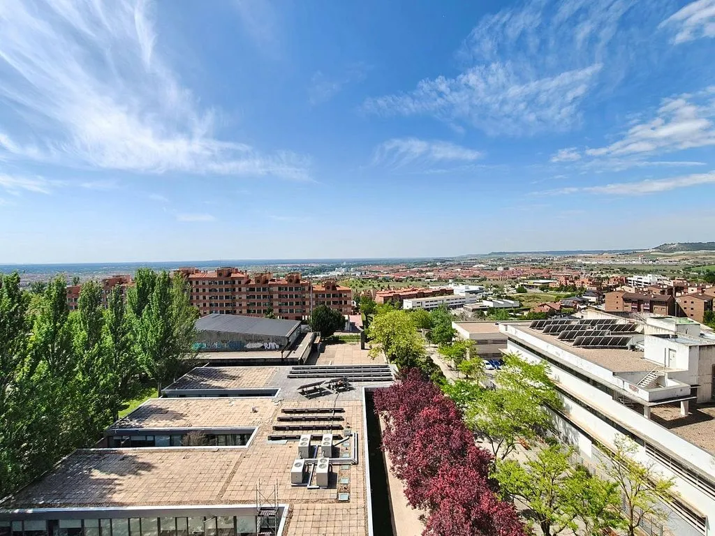 Vue aérienne - Modern Apartment with Pool in Parquesol