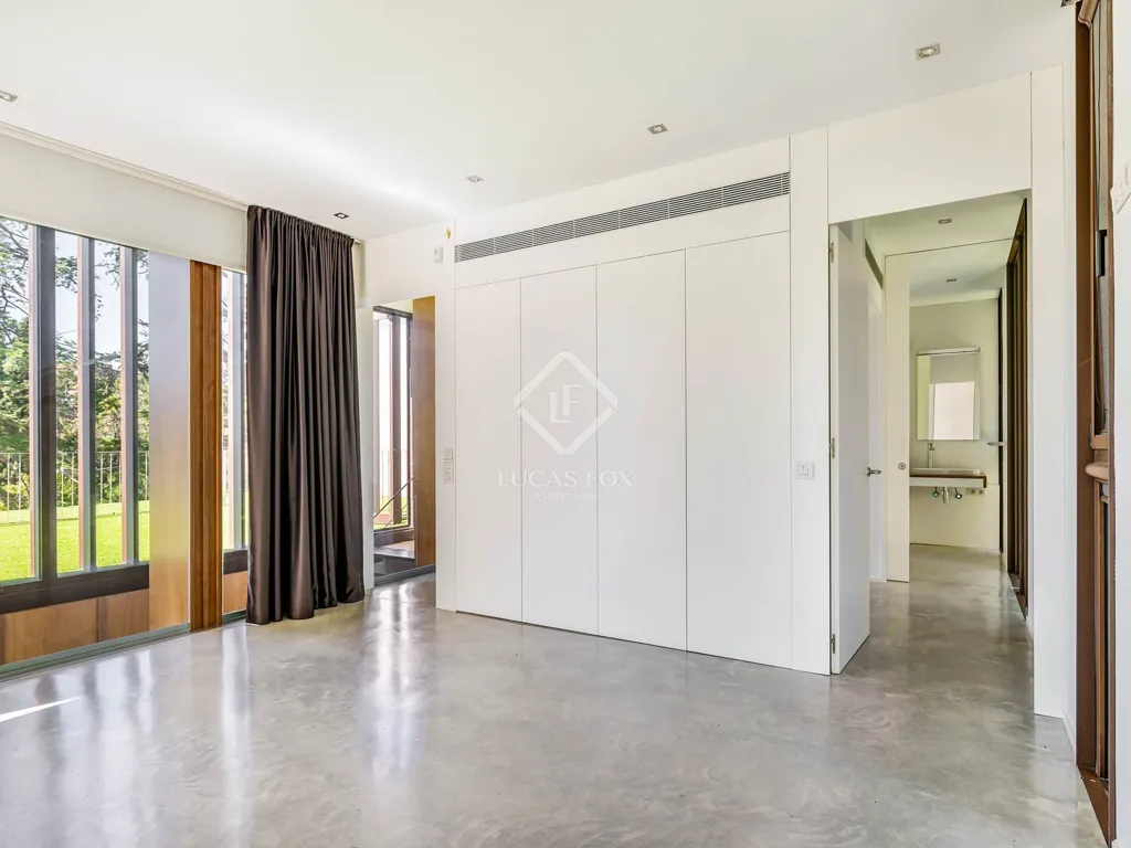 Magamistoad - Minimalist Villa with Infinity Pool in El Golf, Sant Cugat