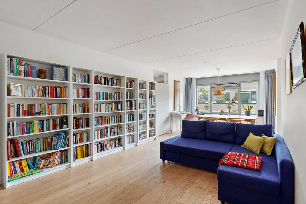 Soggiorno - Modern Apartment with Balcony in Amsterdam-Oost