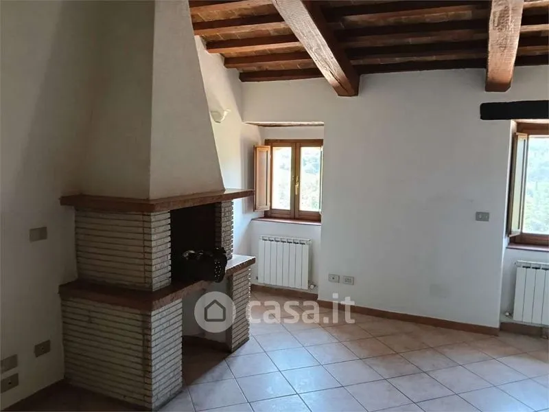 Soggiorno - Rustic-Style Flat with Balcony in Spoleto