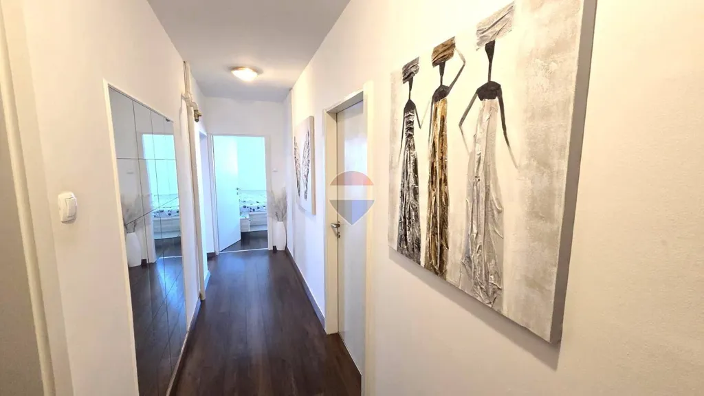 Esik - Adapted Apartment with Sea View in Rijeka