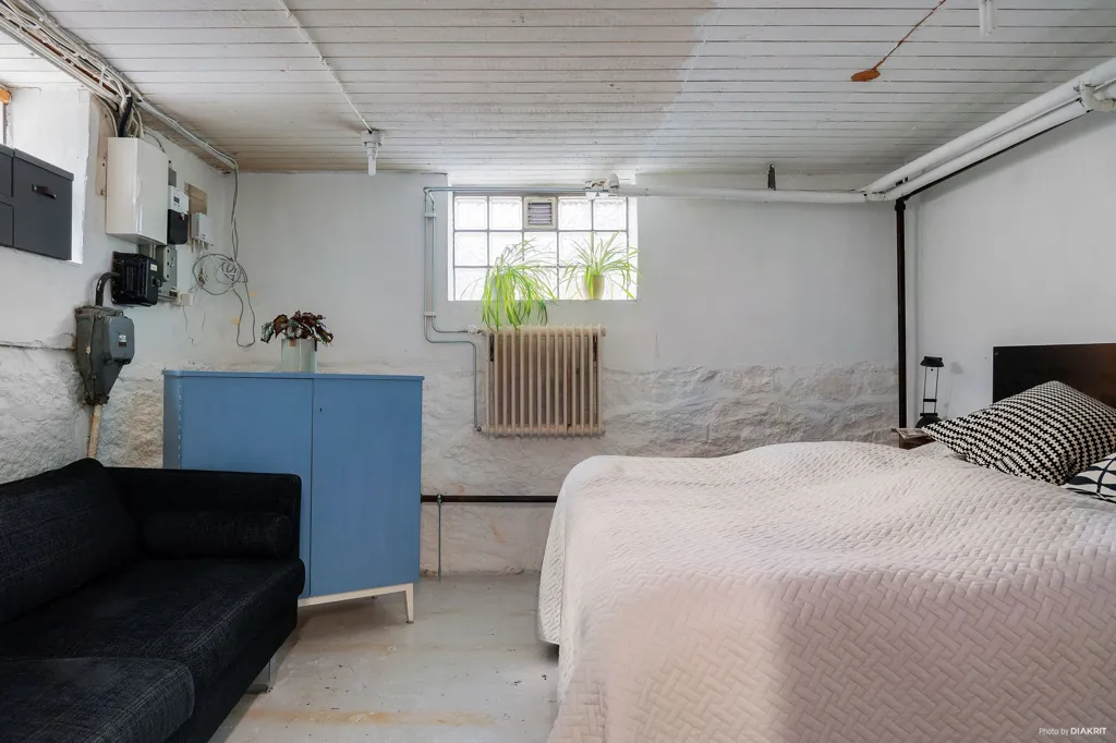 Magamistoad - Modern Villa with Garden in Backaplan