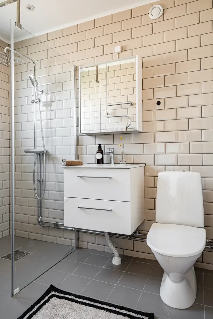 Vannitoad - Renovated Flat with Balcony in Helsingborg