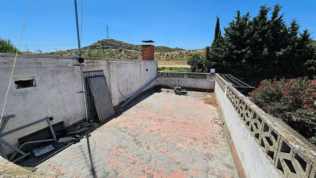 Terrasse - Rustic House with Pool near Zaragoza