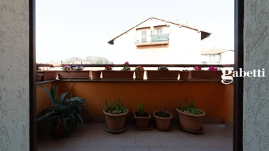 Balcón - Duplex Apartment with South-Facing Terrace in Arcore