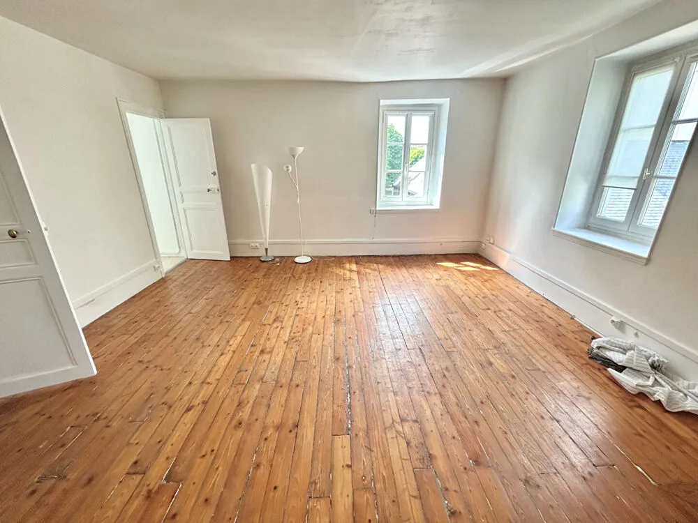 Toad - Bright 2-Bedroom Apartment in St Germain en Laye