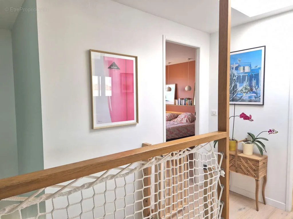 Esik - Modern Villa with Garden near Frontignan-Plage