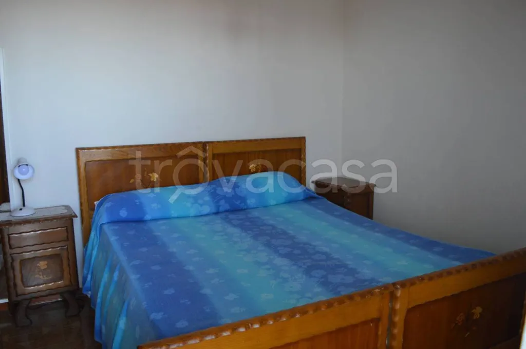 Magamistoad - Balcony-Facing Apartment in Roburent