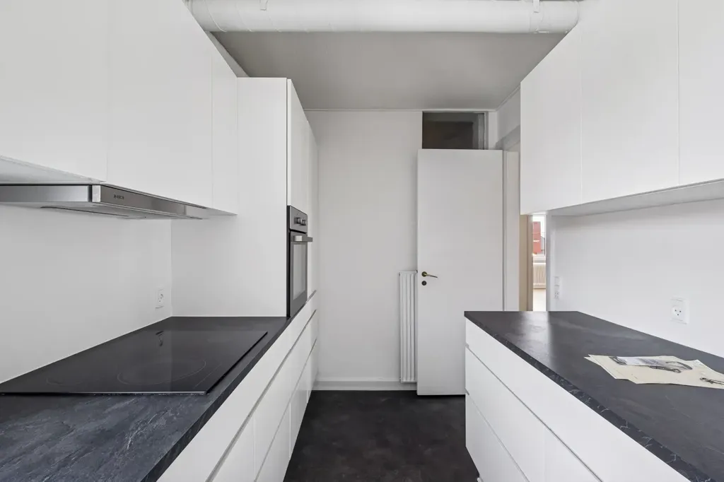 Cucina - Spacious 5-Room Apartment in Central Aalborg