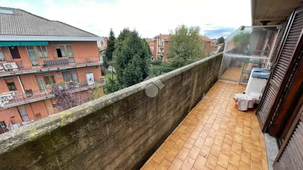 Rõdu - Apartment with Garden in Rivalta Di Torino