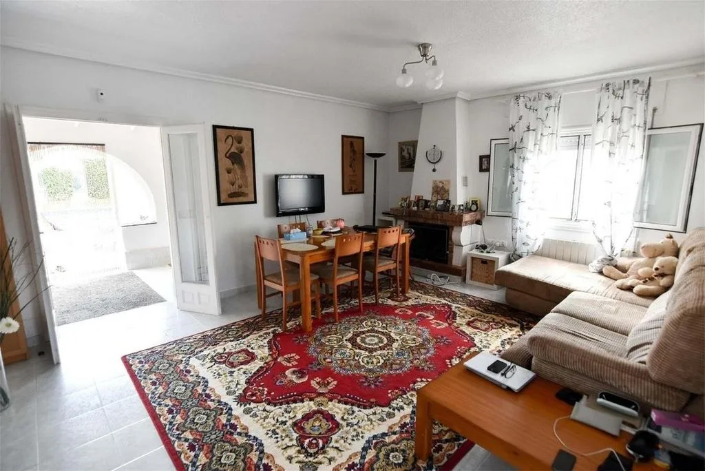 Elutuba - Detached Villa with Pool in Torrevieja