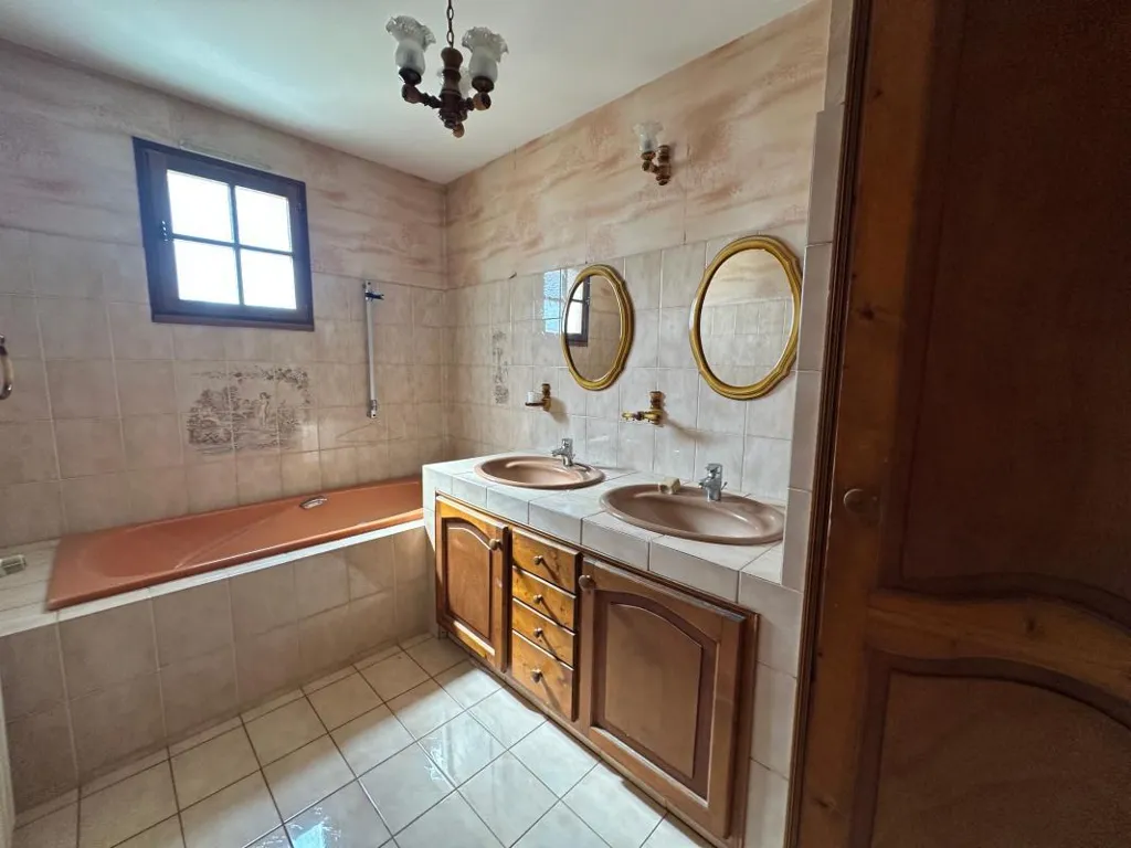Vannitoad - Spacious Family House with Garden in Préchac