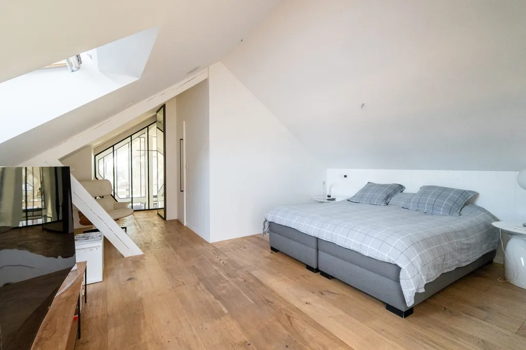 Chambres - Penthouse avec Piscine Panoramique à Doornik
