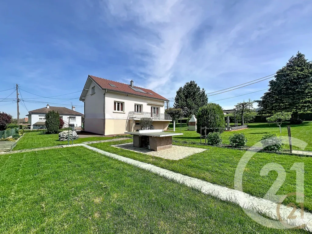 Aed - Five-Piece House with Garden in Exincourt