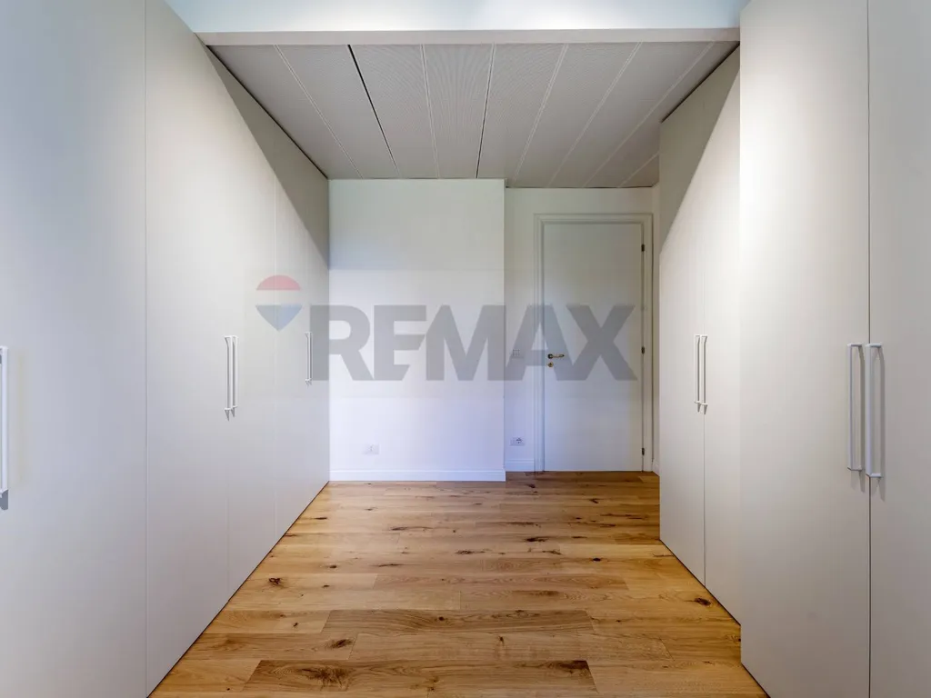 Pièces - Modern Penthouse with Lake View in Verbania