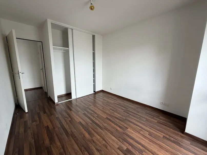 Chambres - Appartement 4 Pièces avec Terrasse au Mail à Rennes
