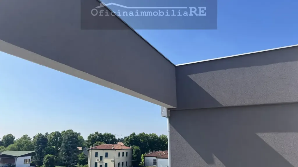 Balcon - Modern Penthouse with Terrace in Piove di Sacco