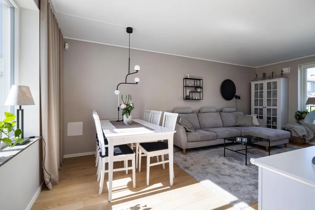 Salle à manger - Co-op House with Central Location in Vega