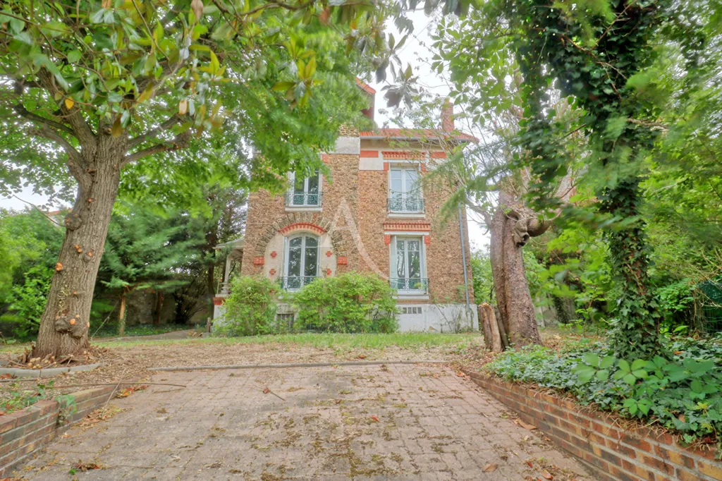 Esterno - Meulière House with Pool in Wissous
