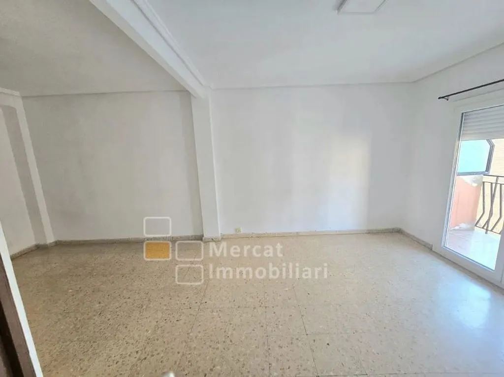 Zimmer - Spacious Flat with 4 Bedrooms in Eixample