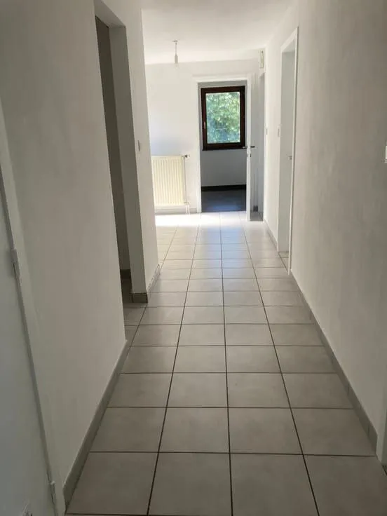 Esik - Bright Flat Near Wavre Centre
