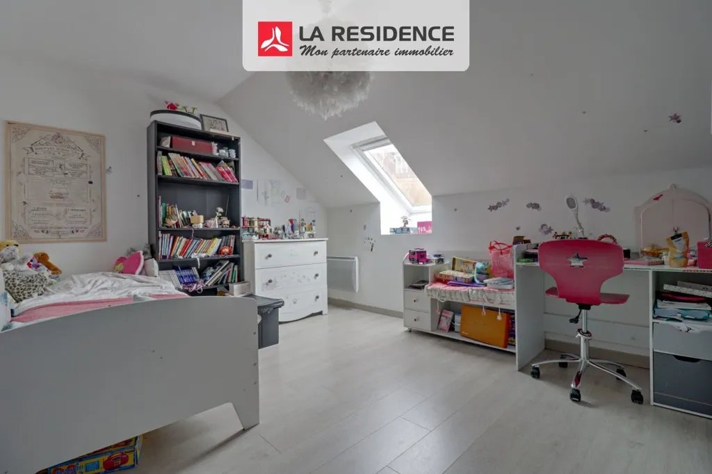 Chambres - Maison de 6 Pièces avec Jardin près de la Gare