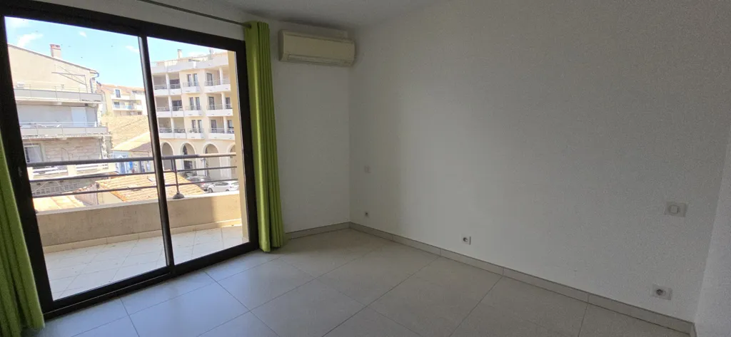 Stanze - Duplex Apartment with Sea View in Propriano