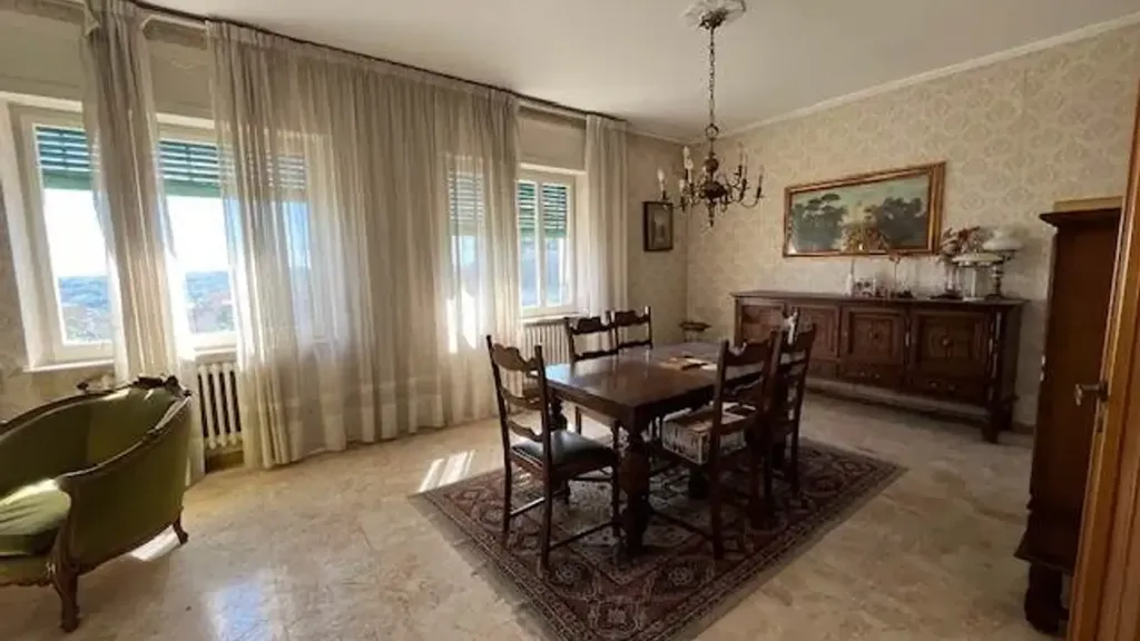 Söögituba - Apartment with Ascender in Chieti Centre