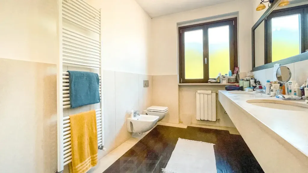 Salles de bain - Luxury Villa with Pool in Brovello-Carpugnino