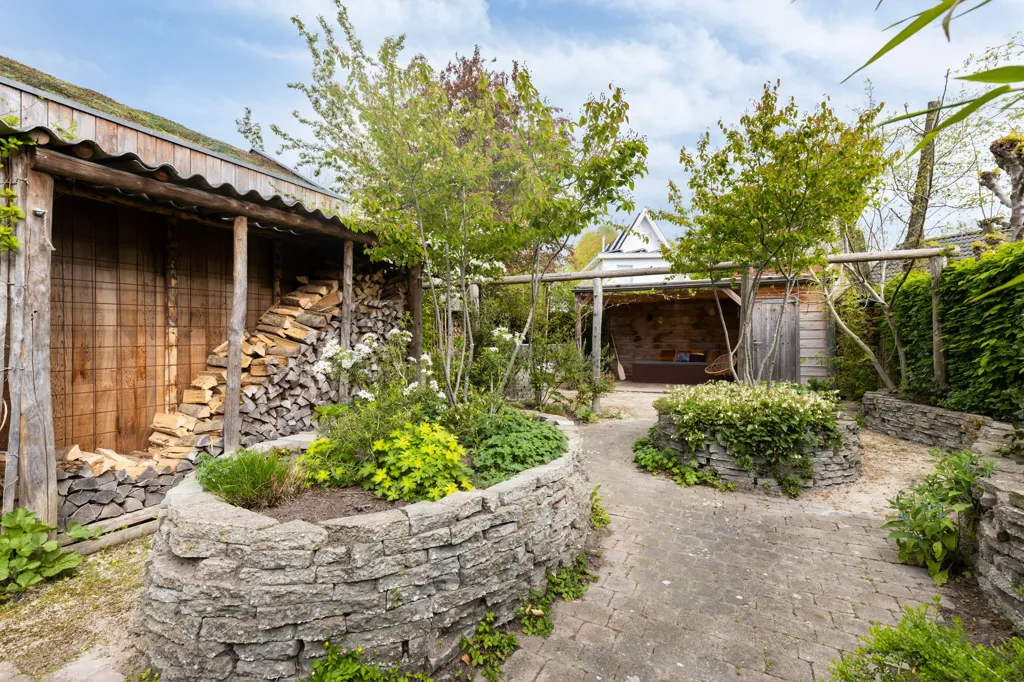 courtyard