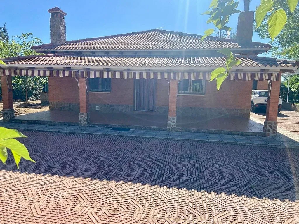 Terrass - Chalet with Pool in Miguelturra