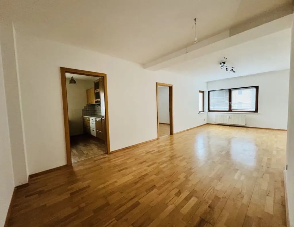 Séjour - 3-Bedroom Apartment with Garage in Wipptal