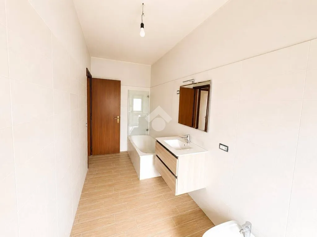 Bagni - Apartment with Balcony in Fondi