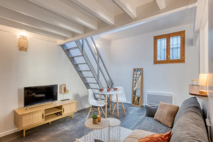 Elutuba - Studio with Seine View in Melun Centre