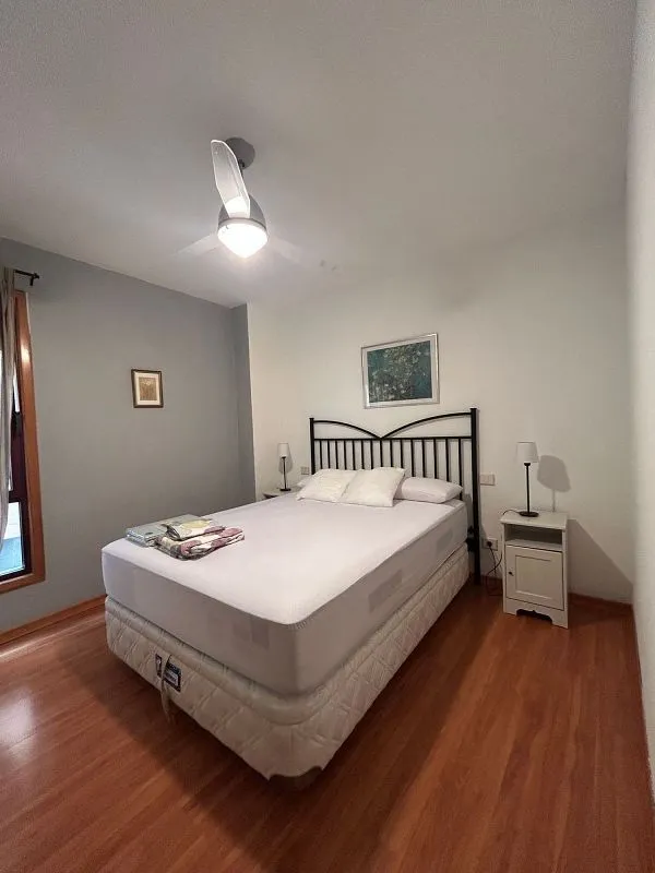Bedrooms - T2 Apartment with Balcony in León y Castillo