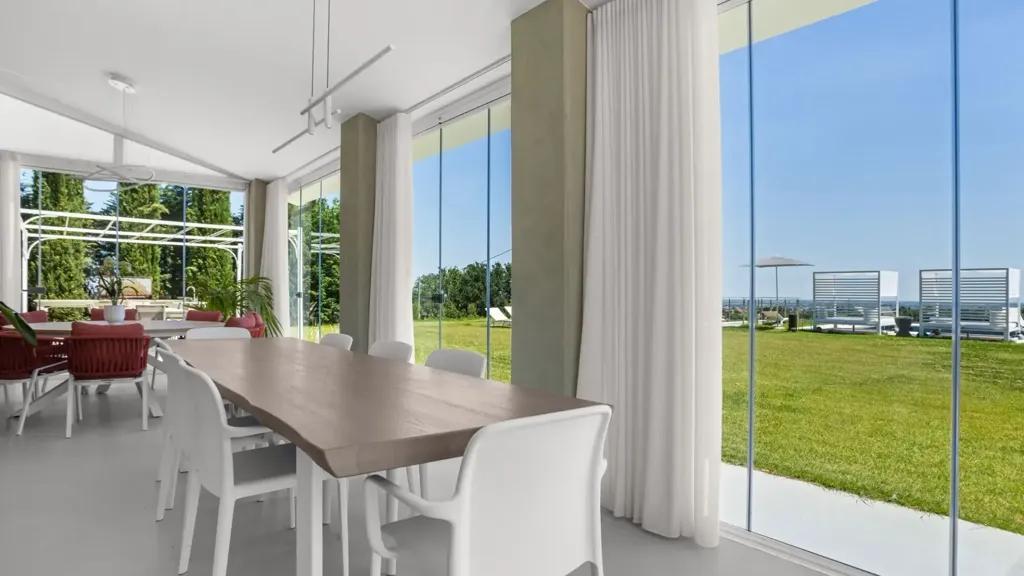 Salle à manger - Contemporary Villa with Pool in Imola