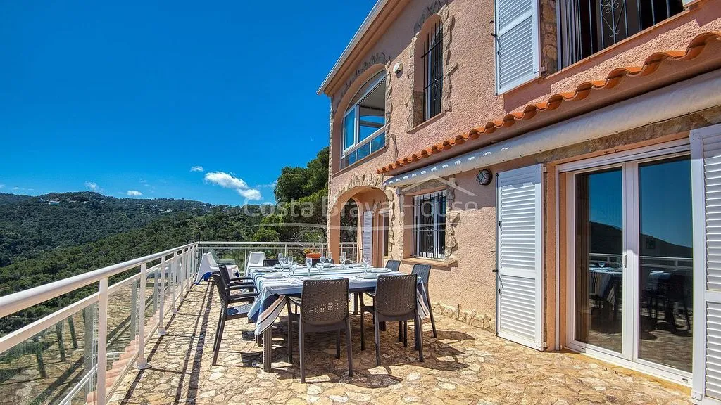 Terrasse - Villa with Pool and Sea Views in Sa Tuna