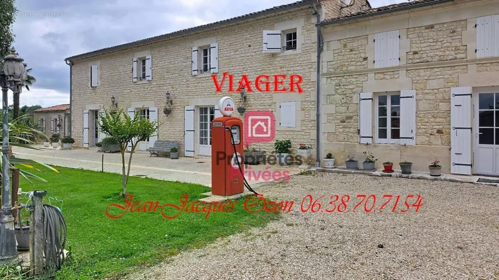 Aed - 18th Century Mill with Garden near Royan